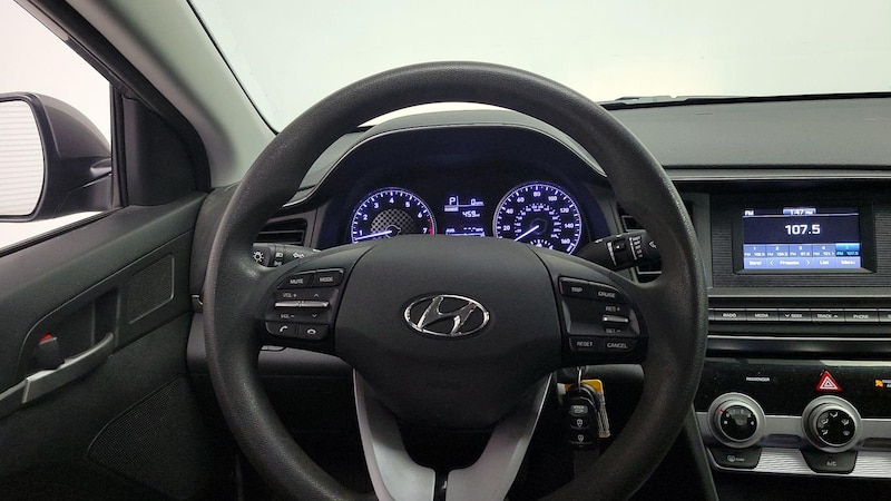 2019 Hyundai Elantra SE 10