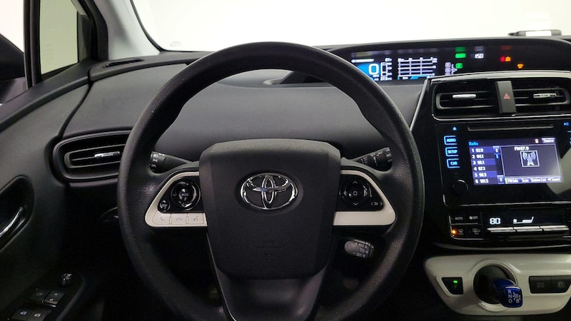 2016 Toyota Prius Two 10