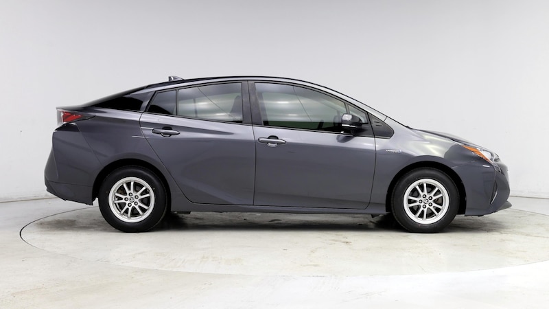 2016 Toyota Prius Two 7