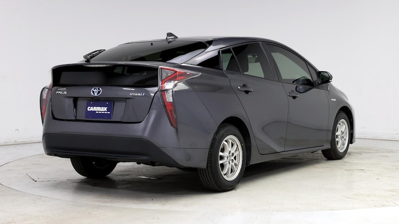 2016 Toyota Prius Two 8