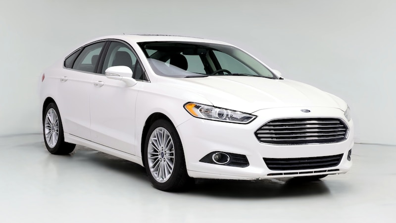 2015 Ford Fusion SE Hero Image