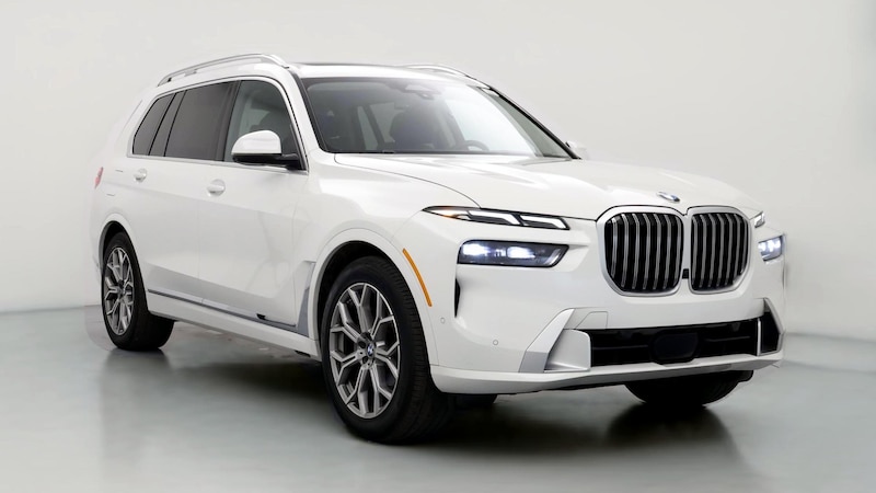 2023 BMW X7 xDrive40i Hero Image