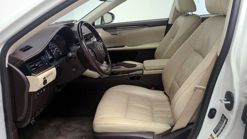 2016 Lexus ES 350 11