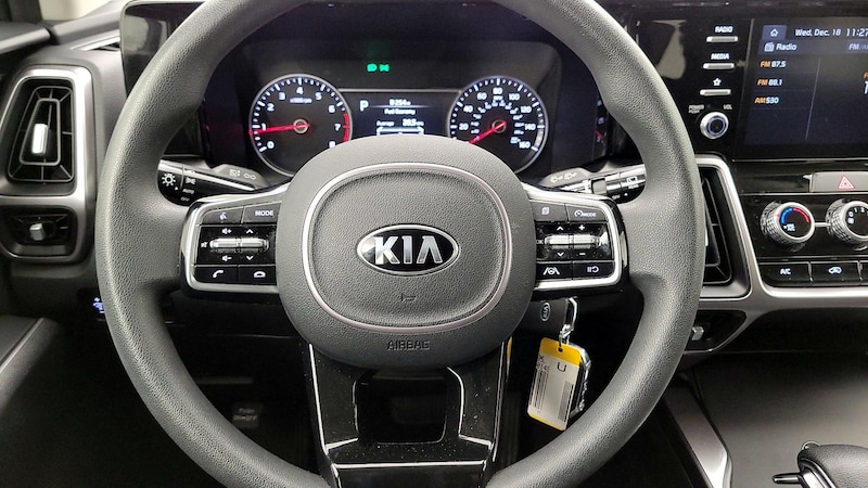 2021 Kia Sorento LX 10