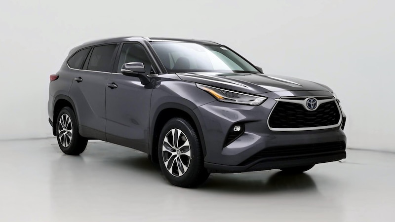 2023 Toyota Highlander XLE Hero Image