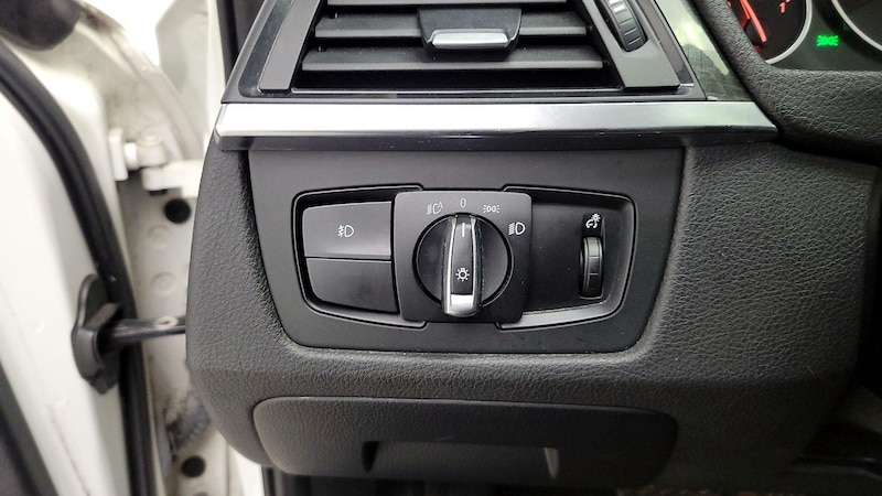 2015 BMW 3 Series 328xi 13