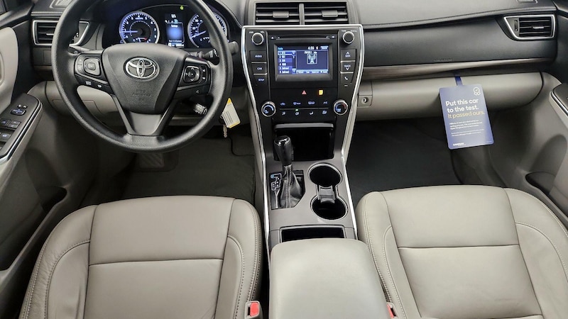 2016 Toyota Camry LE 9