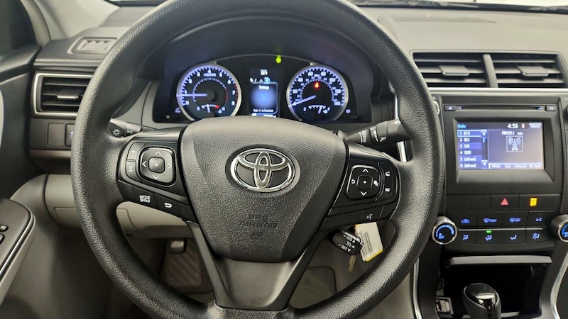 2016 Toyota Camry LE 10