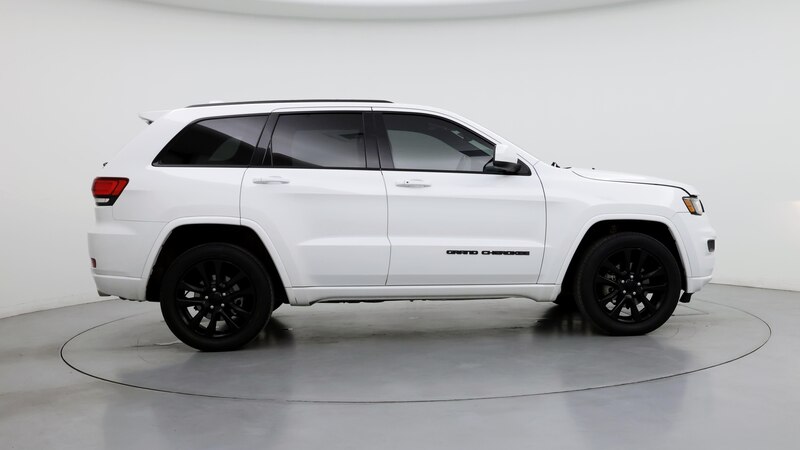 2019 Jeep Grand Cherokee Altitude 7