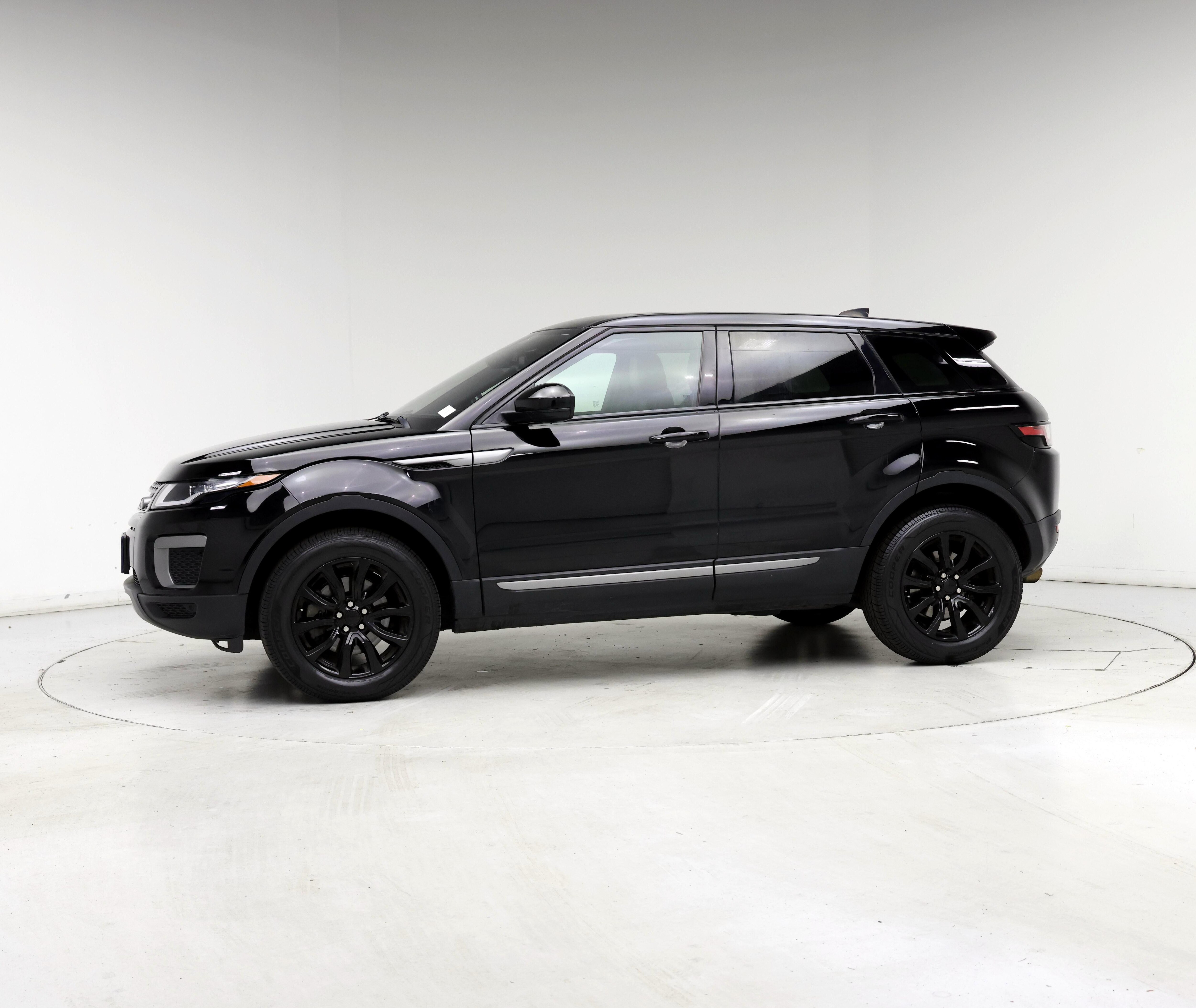 Thumbnail: 2017 Land Rover Range Rover Evoque - 3