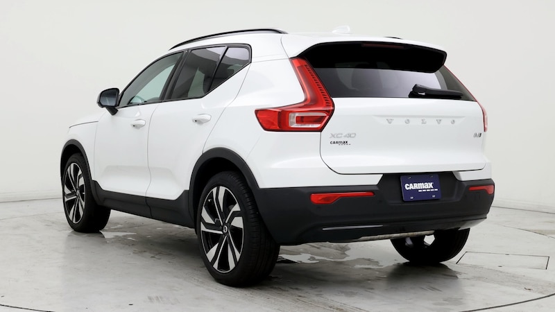 2024 Volvo XC40 B5 Plus 2