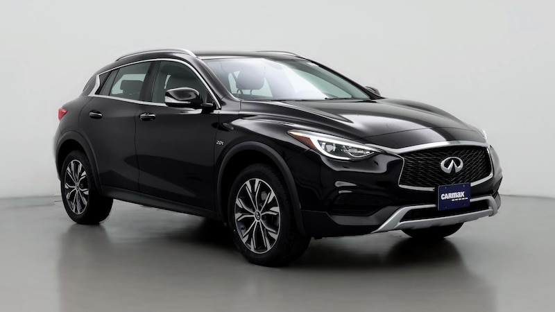 2017 INFINITI QX30 Luxury Hero Image