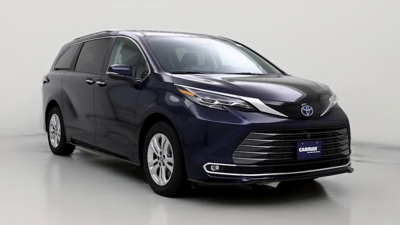 2024 Toyota Sienna Platinum Hero Image