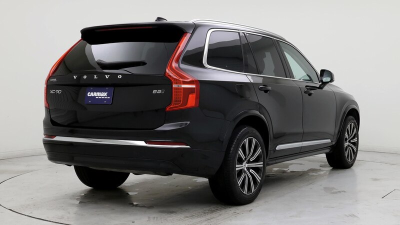 2024 Volvo XC90 B5 Plus 8