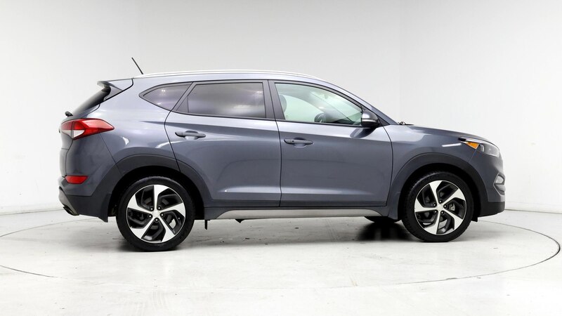 2017 Hyundai Tucson Sport 7