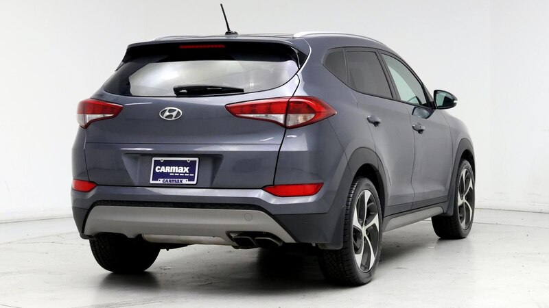 2017 Hyundai Tucson Sport 8