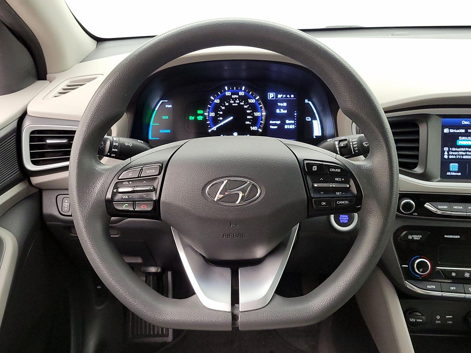 Thumbnail: 2019 Hyundai Ioniq - 10
