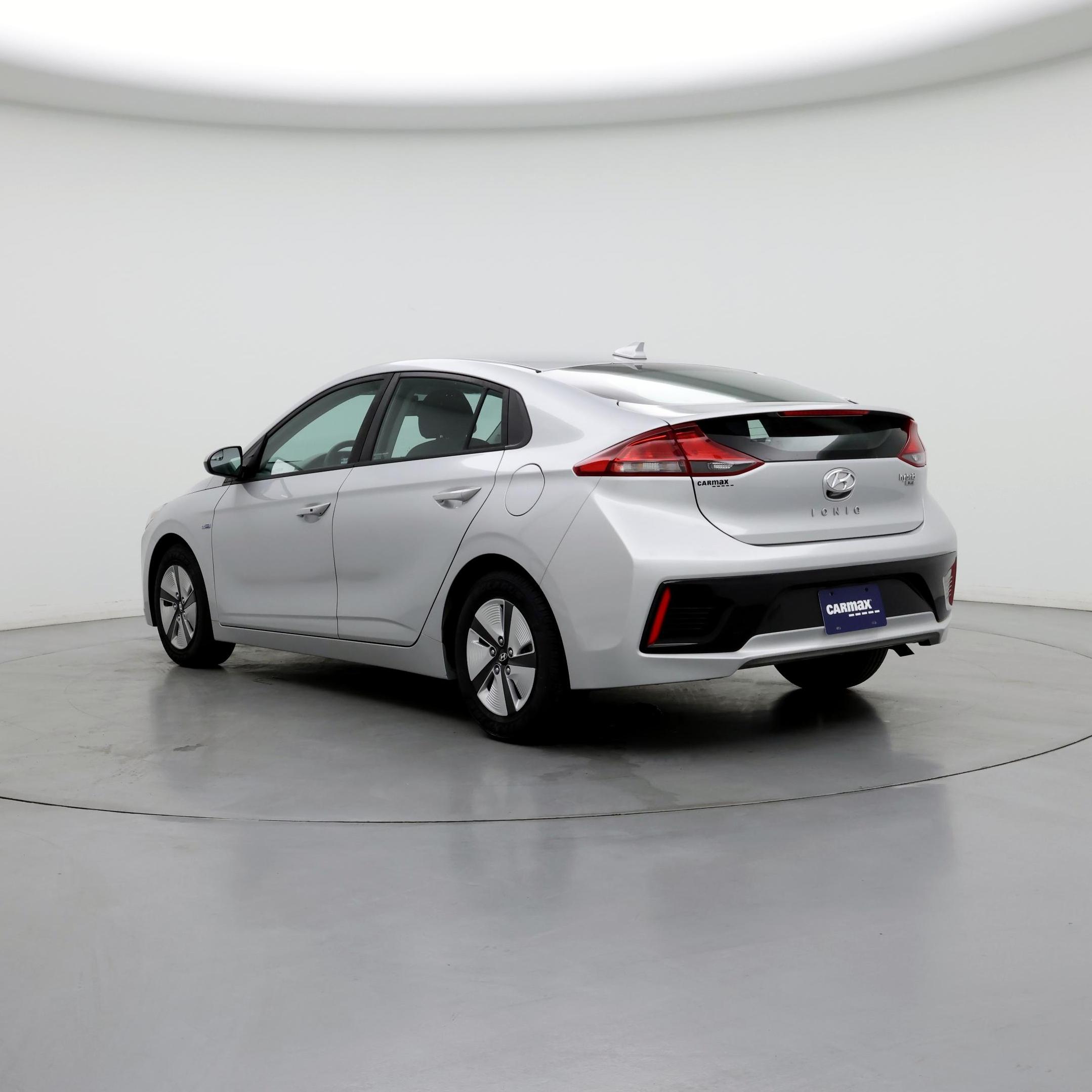 Thumbnail: 2019 Hyundai Ioniq - 2