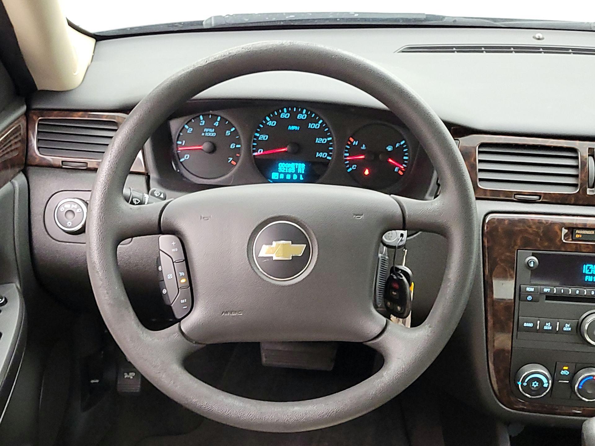 Thumbnail: 2015 Chevrolet Impala - 10