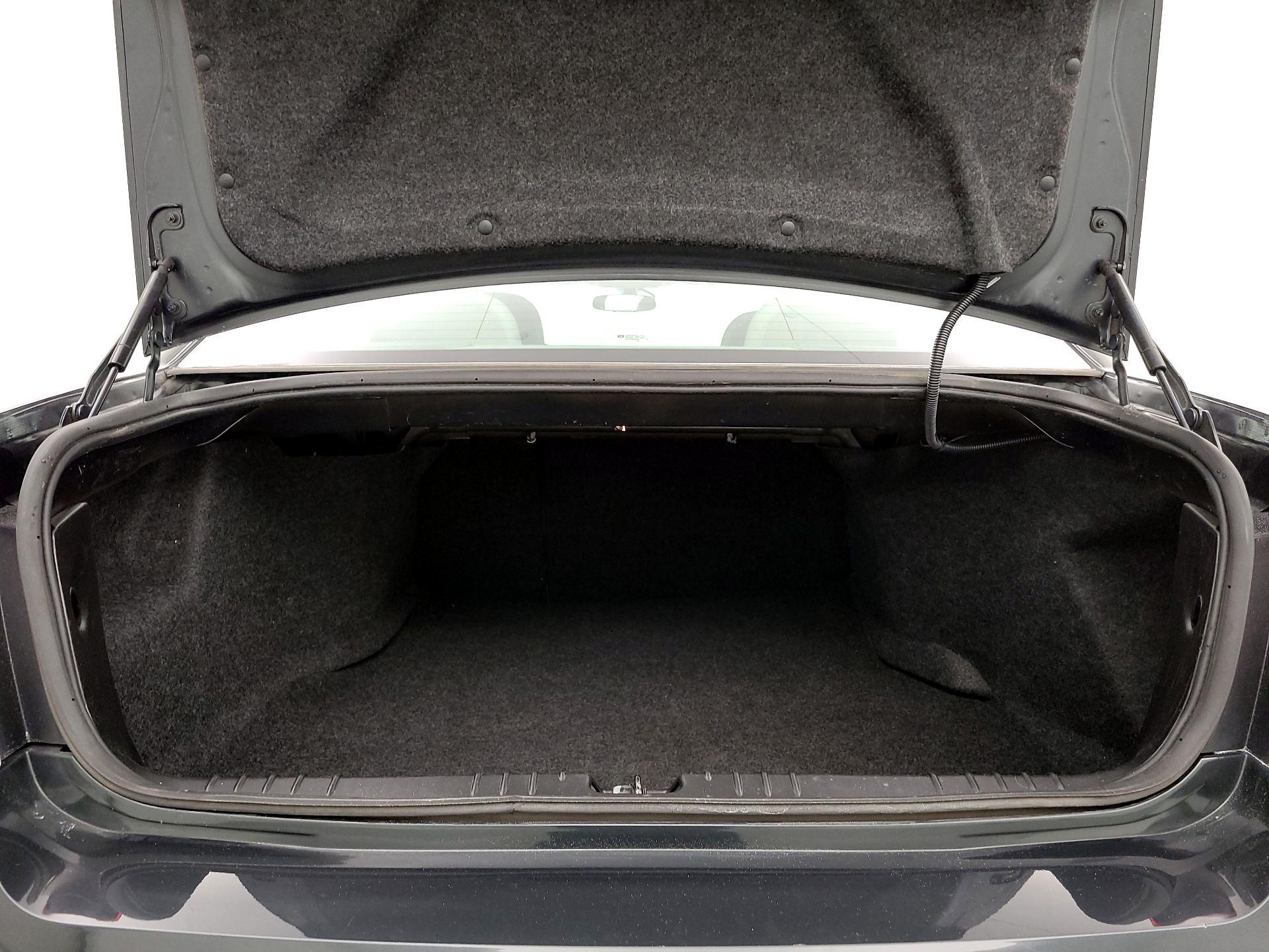 Thumbnail: 2015 Chevrolet Impala - 19
