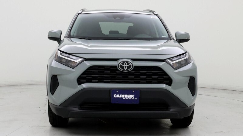 2022 Toyota RAV4 XLE 5