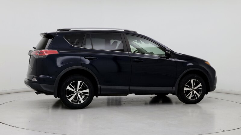 2017 Toyota RAV4 XLE 6