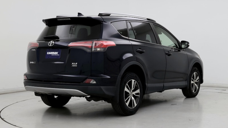 2017 Toyota RAV4 XLE 8