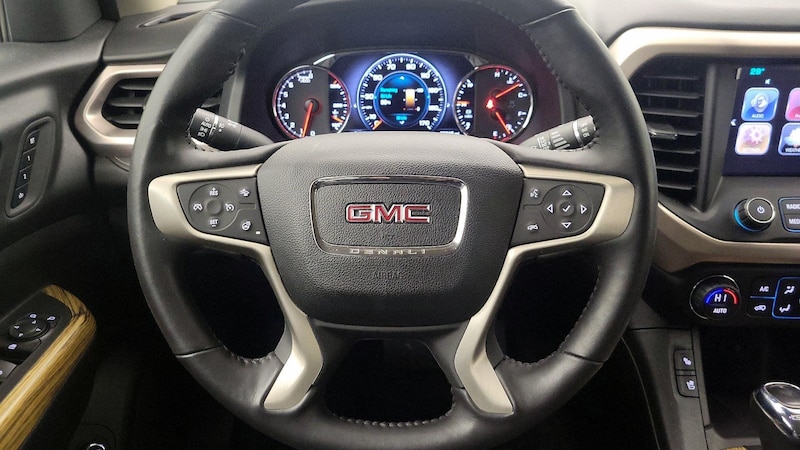 2017 GMC Acadia Denali 10