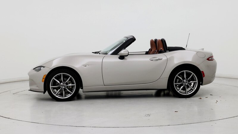 2022 Mazda MX-5 Miata Grand Touring 3