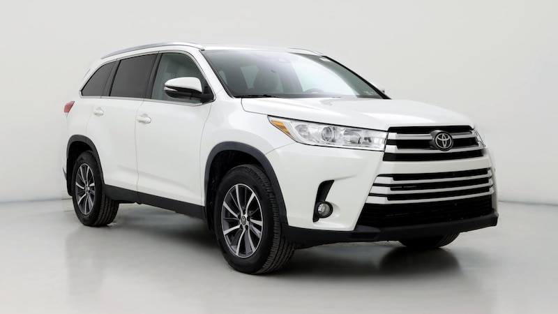 2019 Toyota Highlander XLE Hero Image