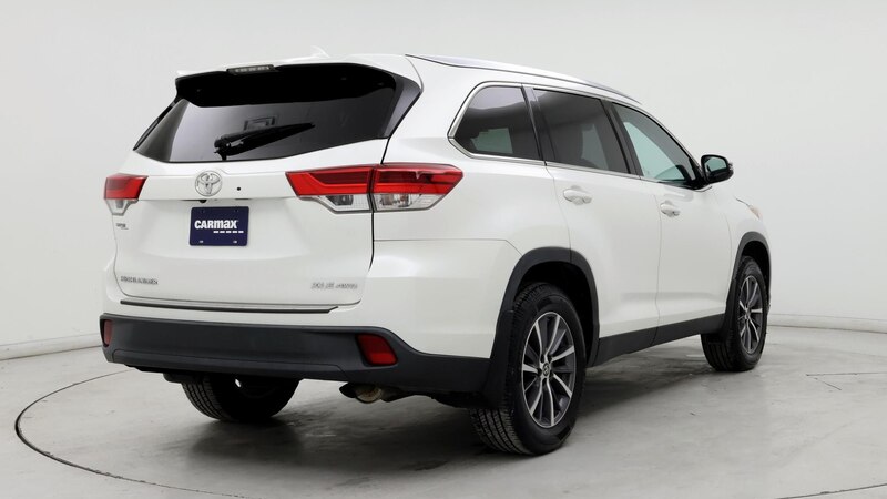 2019 Toyota Highlander XLE 8