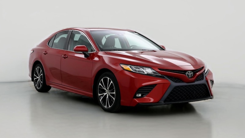 2020 Toyota Camry SE Hero Image