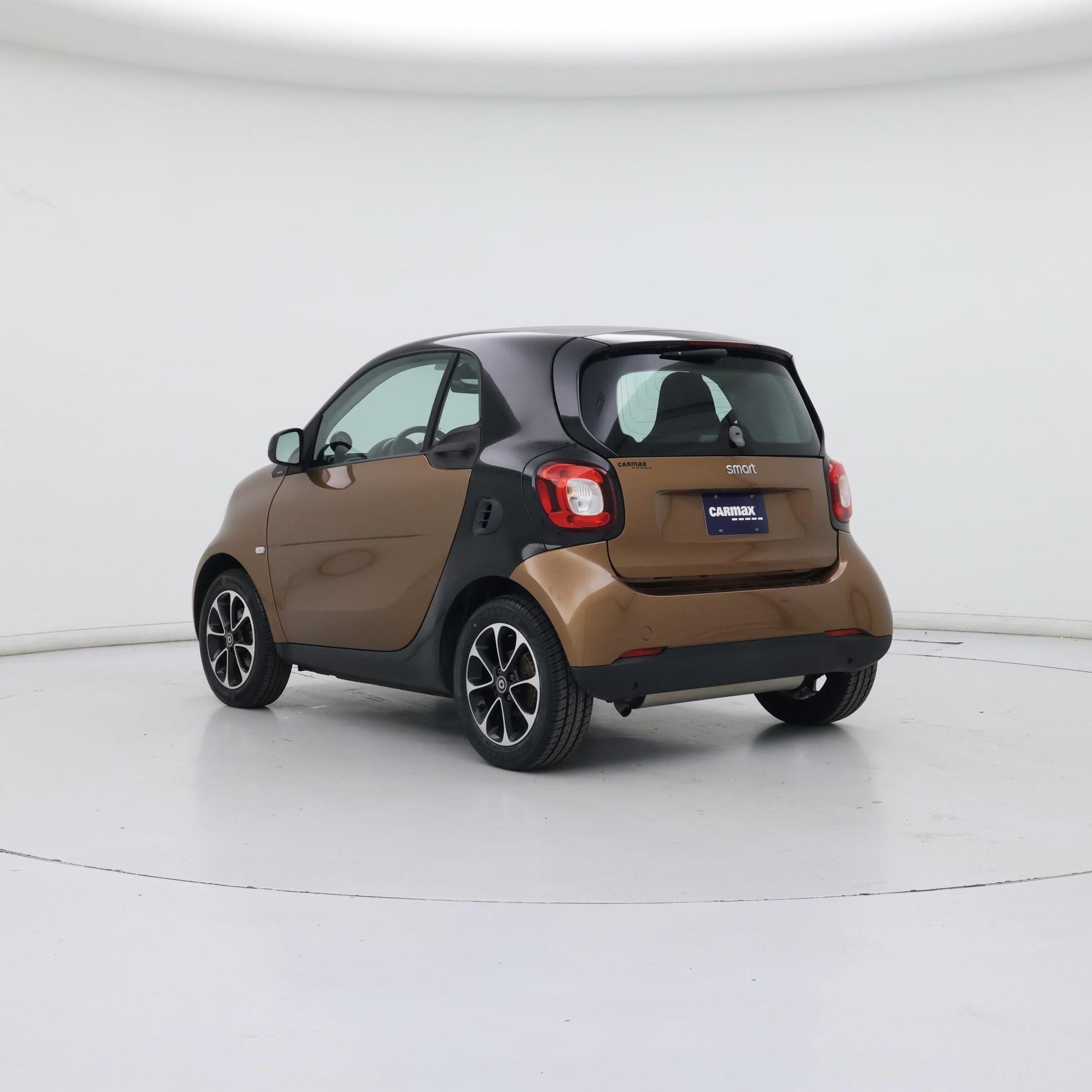 Thumbnail: 2016 smart fortwo - 2