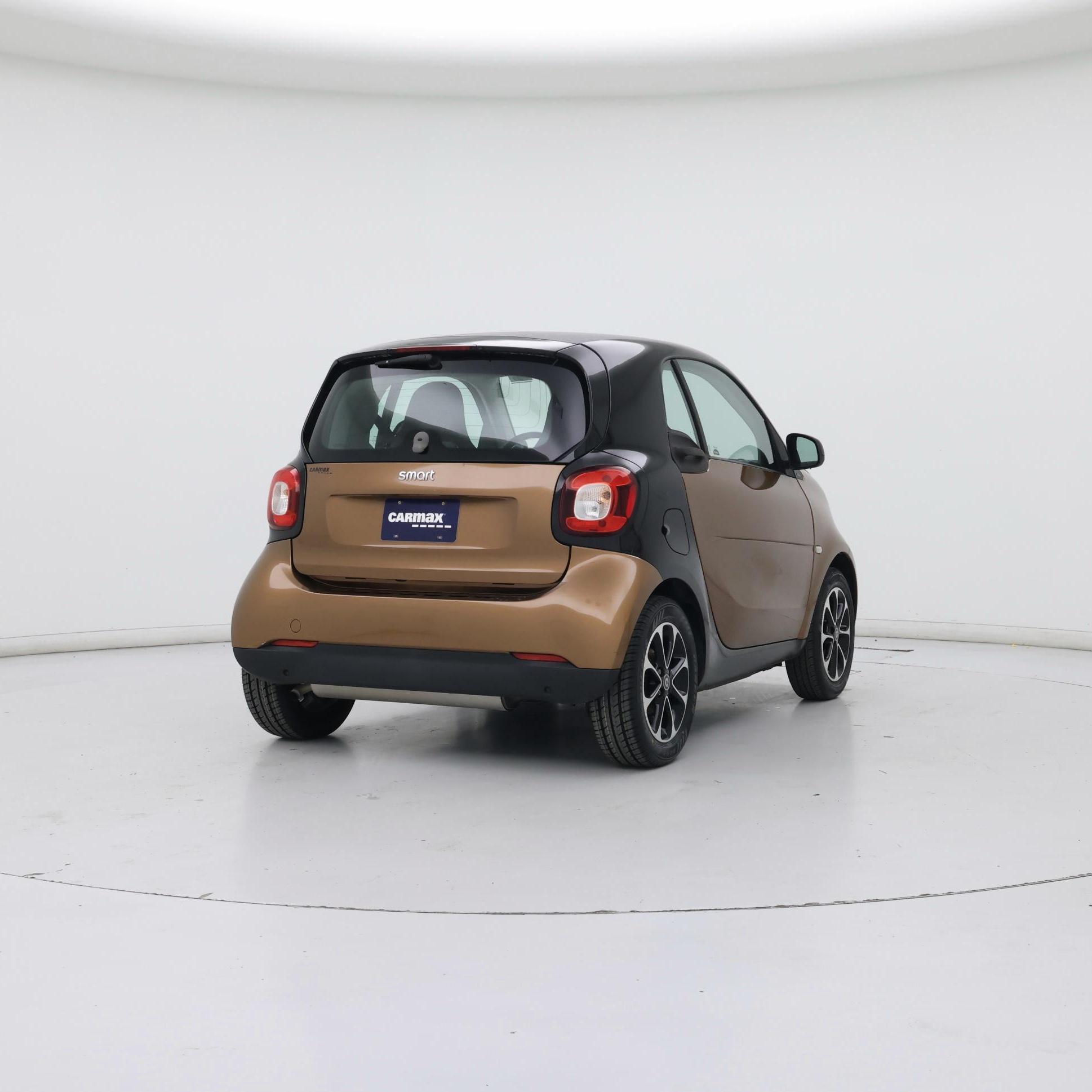Thumbnail: 2016 smart fortwo - 8