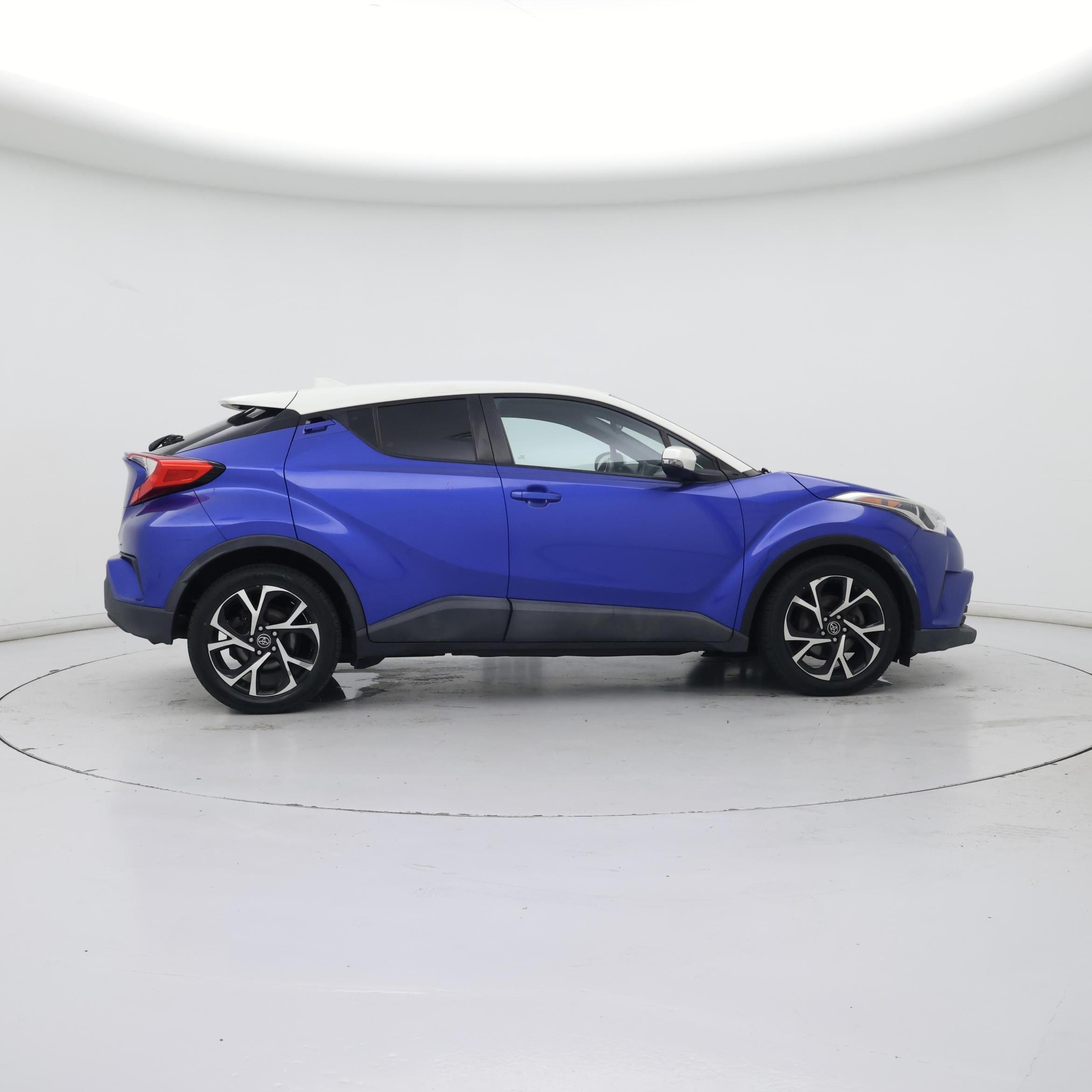 Thumbnail: 2018 Toyota C-HR - 7