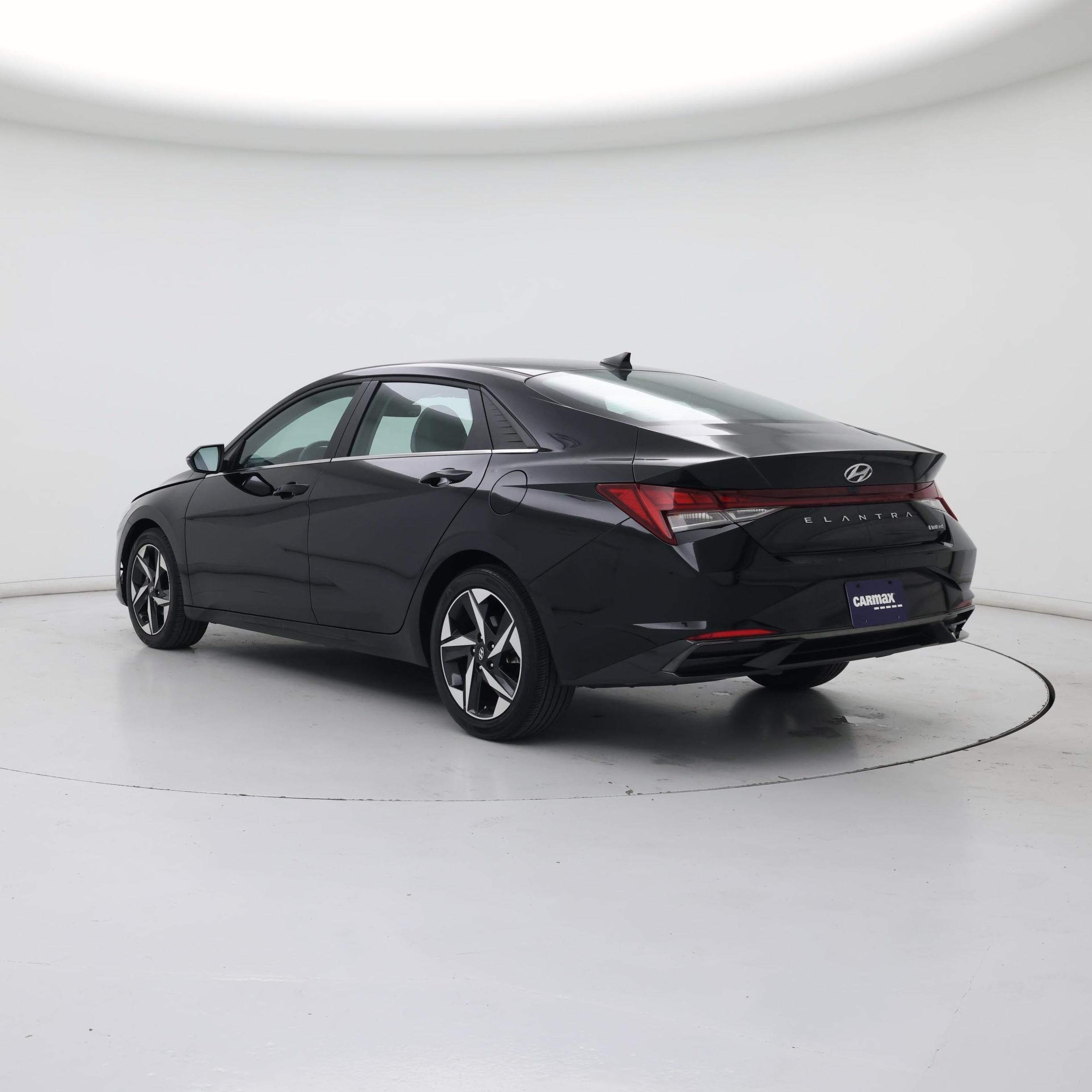 Thumbnail: 2023 Hyundai Elantra - 2