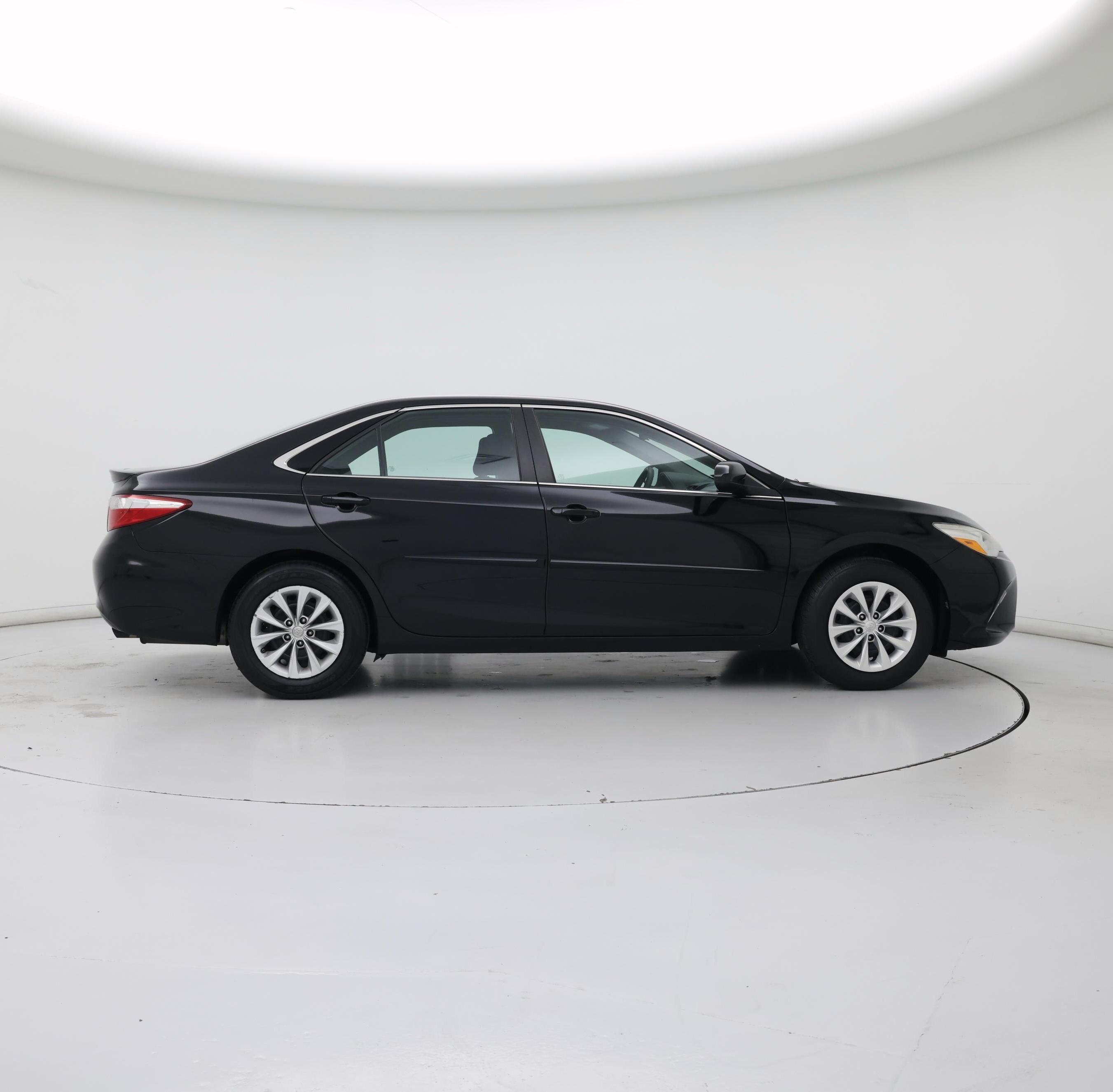 Thumbnail: 2016 Toyota Camry - 7