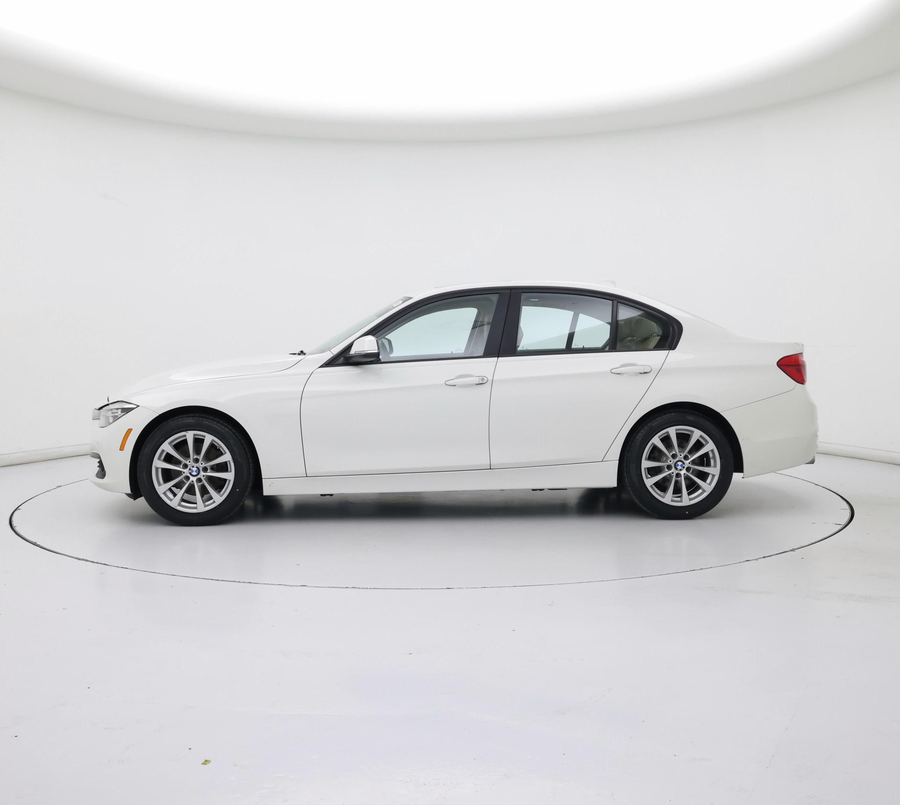 Thumbnail: 2018 BMW 3 Series - 3