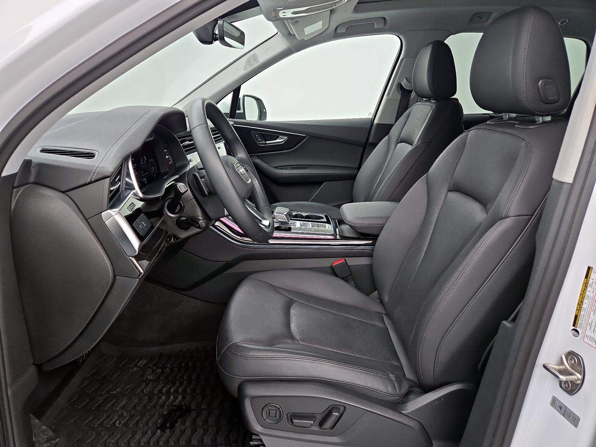 Thumbnail: 2023 Audi Q7 - 11