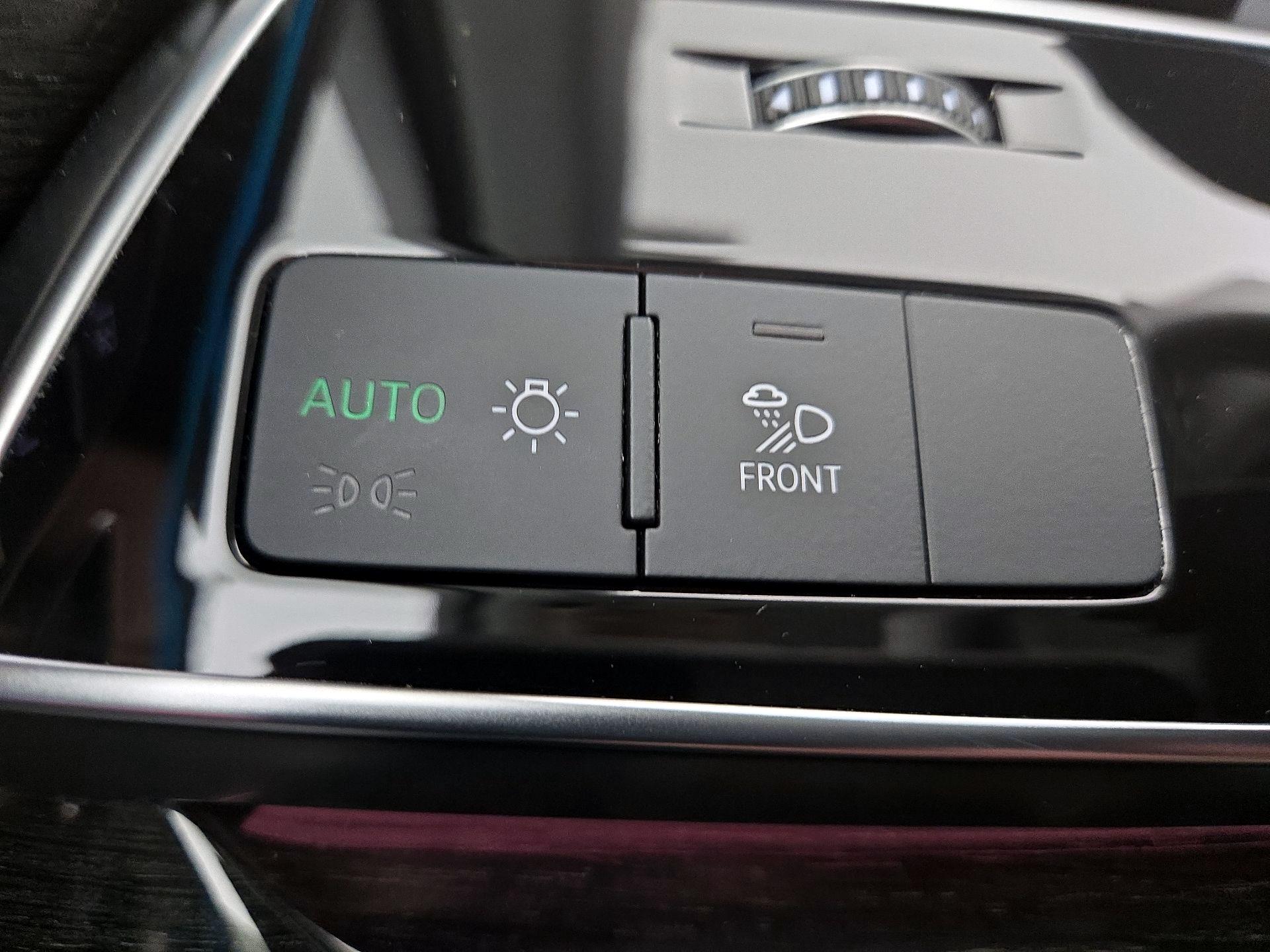 Thumbnail: 2023 Audi Q7 - 13