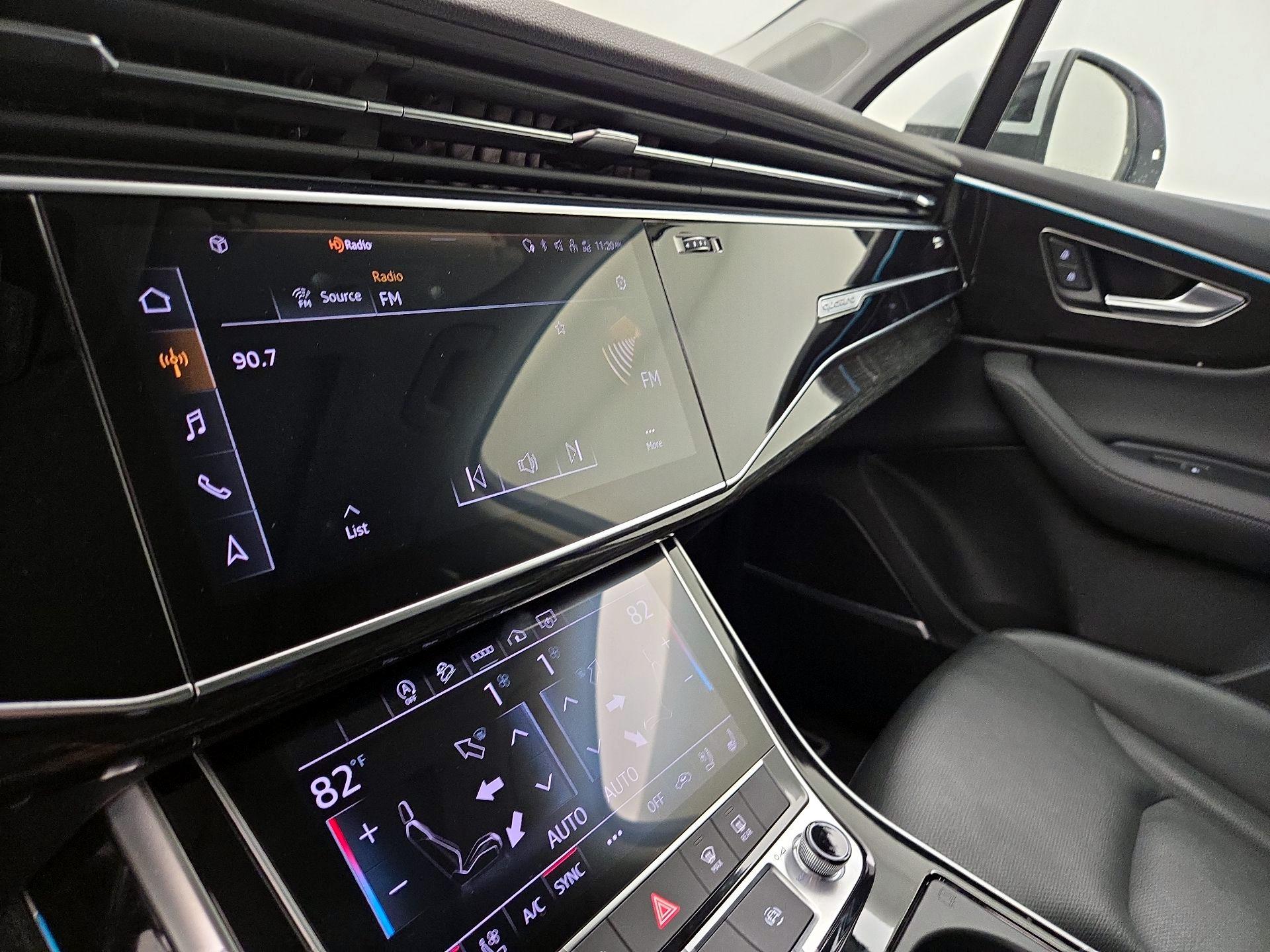 Thumbnail: 2023 Audi Q7 - 16