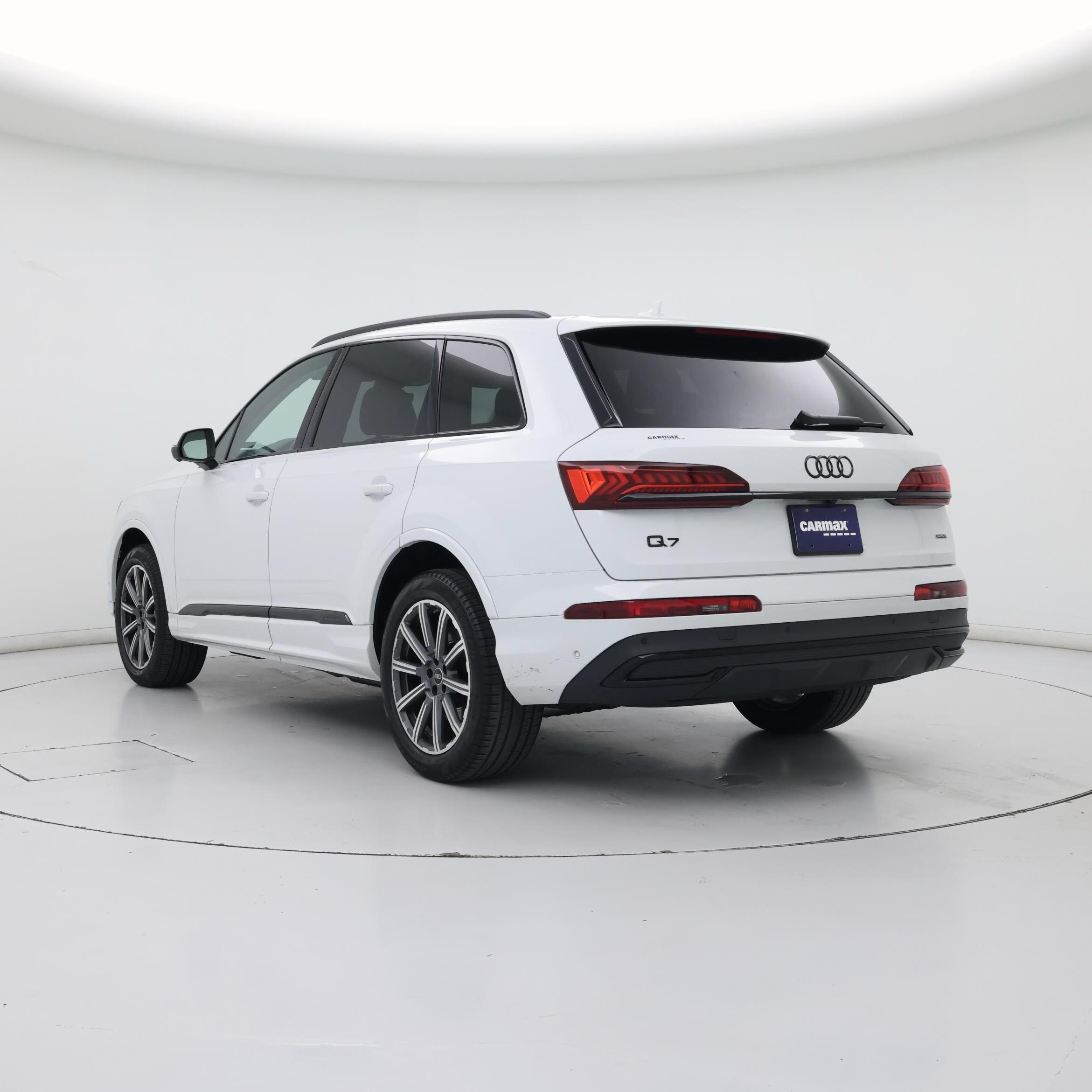 Thumbnail: 2023 Audi Q7 - 2