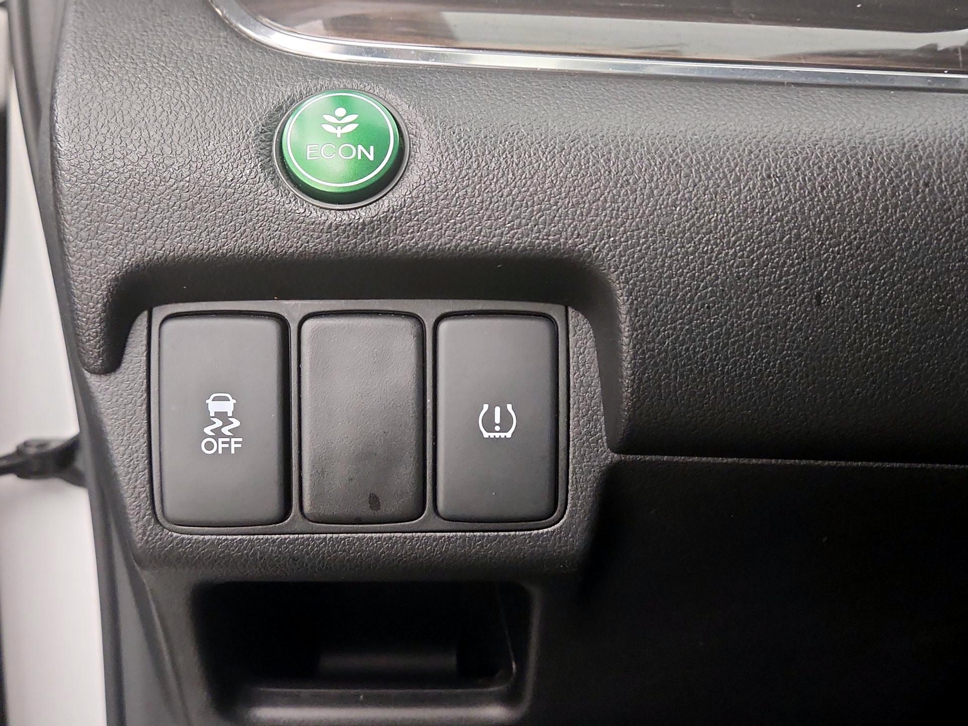 Thumbnail: 2016 Honda CR-V - 13