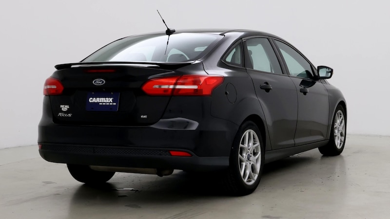 2015 Ford Focus SE 8