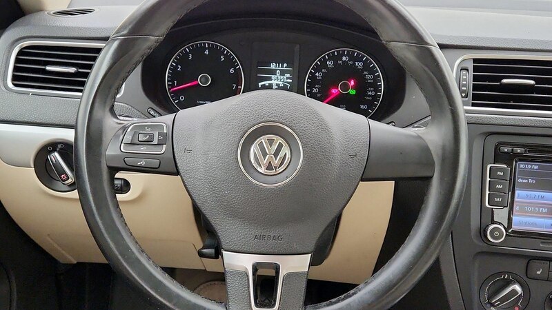 2014 Volkswagen Jetta SE 10