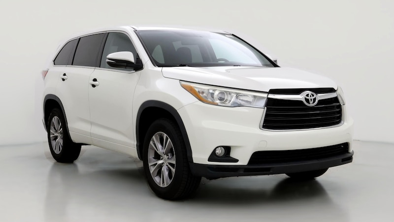 2015 Toyota Highlander LE Hero Image