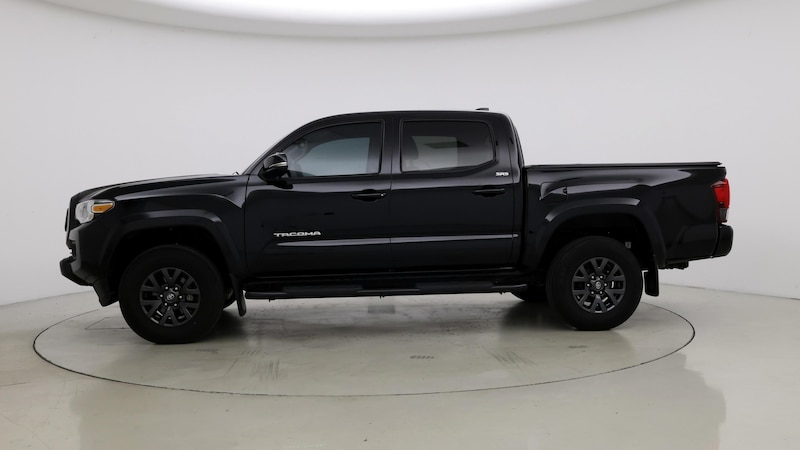 2022 Toyota Tacoma SR5 3