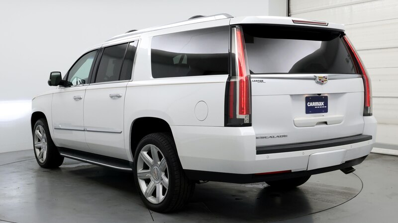 2016 Cadillac Escalade ESV Luxury 2