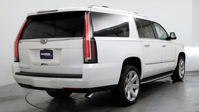 2016 Cadillac Escalade ESV Luxury 8