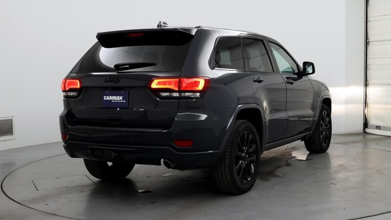 2017 Jeep Grand Cherokee Altitude 8